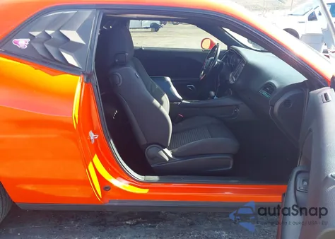 2016 Dodge Challenger Sxt from USA, damaged, VIN 2C3CDZAG7GH305569